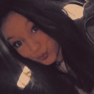 Meet your Posher, Bella